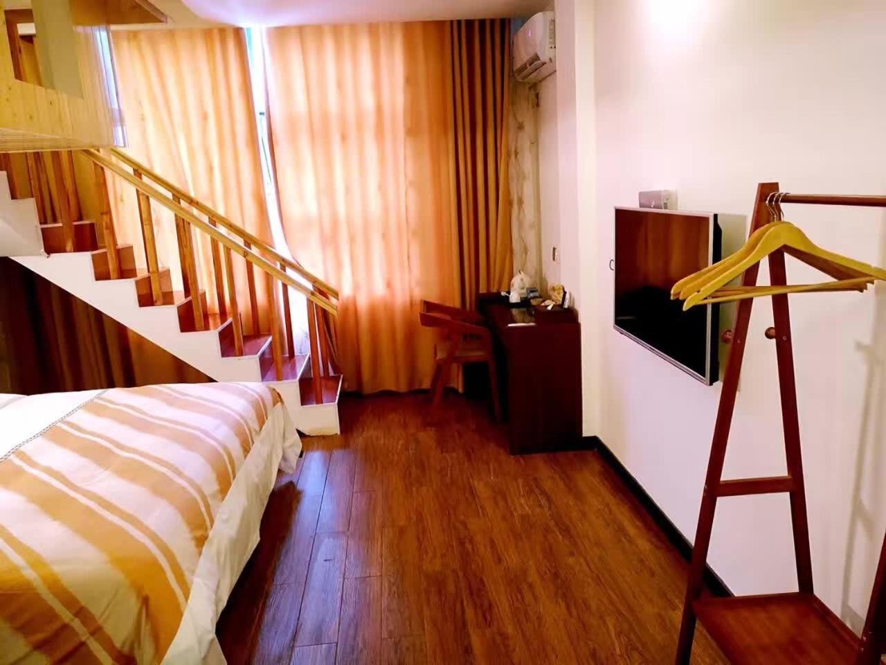 Family Hotel Zhangjiajie Exteriör bild